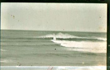 nice lookin day at Pataua...summer of '73 ...even in '73, the crowds were still small by comparison....
