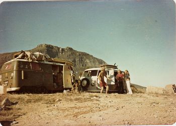 met locals Rob, Hanze, and Hazel......and their kombi
