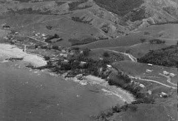 'langs' (Bream Bay Northland) mid 1950s No.. its not 'Ding Bay' ...it was all called Langs then..the name 'Ding Bay' was still another 6 or 7 years away yet!!
