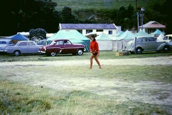 Waipu Cove Xmas of '63... anyone know who that young lady is?...i remember the face....look at those 'magic' classic old cars....camp wherever you wanted to ...awesome!!!
