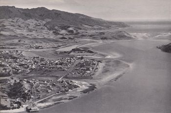 Raglan 1952 Raglan town permanent population aprox 900...airfield in the distance
