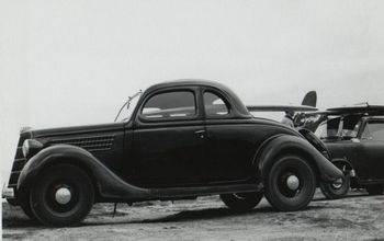 Tui Wordleys beautiful Ford Coupe...no back window ..ha!!...1962 Don and Ross Edges FE Holden behind...such cool days.......
