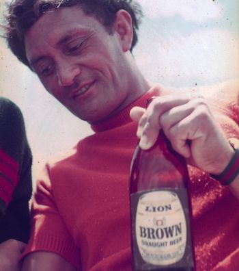 yessss...who could ever forget that delightful face!!! Surfing has always had its trademark people...Tui was one of them (here in the north)..maybe Billy Pritchard...John Blomfield...Dave Boyd ...Gant...Tony Ogilvy..John Glover....to name a few!!...colourful personalities!!
