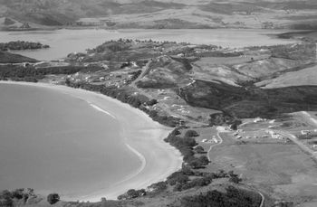 another great small wave set-up...Coopers Beach 1962 also had some great little waves here in the mid '60s...also had a good vib...bit like Waipu Cove
