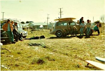 Some of the Mount guys i remember..Tony Waterhouse (sadly no longer with us) sitting on the car step Ellyott Allan (hard left)..Simon Wyatt...Ray...Tommy...Tony...Stephen Wills...Wayne Brown (not sure of others)...Stuart Erickson leaning on the front mudguard of the Chevy...and Helen? on the bumper...1969
