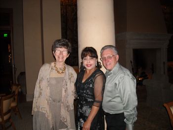 Leslie w/Mike, Carol Penn
