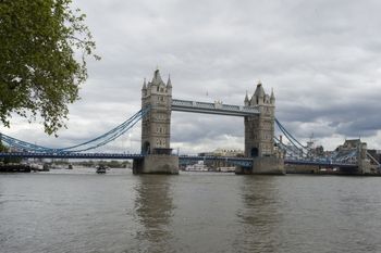 London Tower Bridge Photo by J. Sudock
