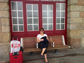 Leslie at the train station, La Baule FR.
