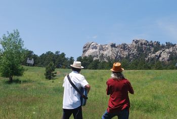 Pat & Monte Mt. Rushmore (Rest Stop Tours)
