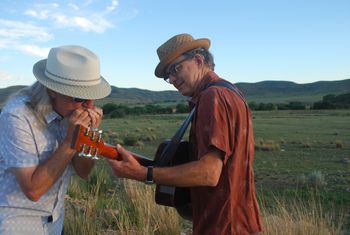 Harmonica & acoustic guitar
