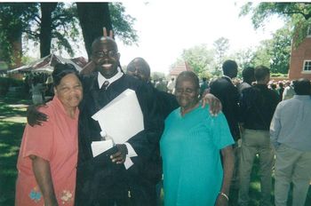 Graduation 2008’ w/Family
