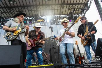 Heartsfield at RibFest in Naperville 7-7-13     2
