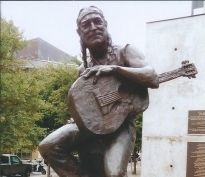 Willie's Statue Austin
