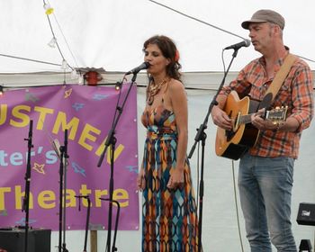 Magical Dustmen Theatre at Festival Art Carnivale, July 18 2015. Photo 2 by Veronique Hogervorst.
