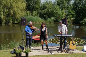 Garden concert, Terheijden. June 7 2015. Photo 1 by Malou Vermeulen.
