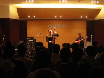 Mike-Yamaha-clinic-in-Seoul
