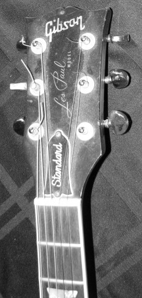 Les Paul headstock.
