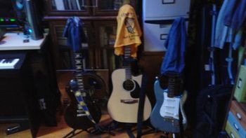 Wolftracks Studio 2 Some Guitars

