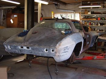 67_Corvette_Stingray_rear
