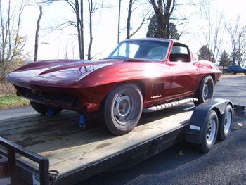 67_Corvette_stingray_front_view
