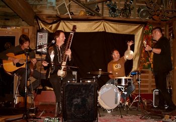 'Maharaja's Choice' at Brookfield Damian Stolp, Roman Astra, Sean Brady with massive temple gong and Nik Stolp
