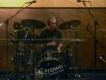 Peter Wolf drumming
