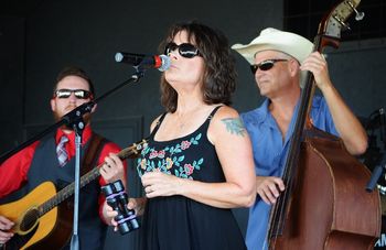 Conch, Sarah & Steve @ Rockystock Photo by Larry Gannan
