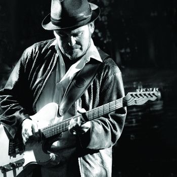 Live_Set_Cover_photo_by_Phil_Kampel_300dpi

