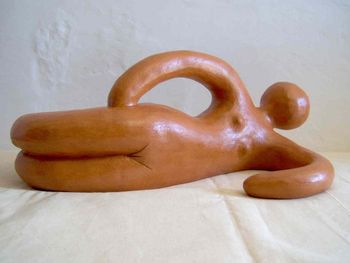Reclining_woman_front_
