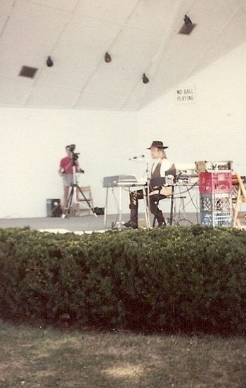 1983b Lynch Park Live, 1983
