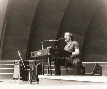 1985 LIve at the Charles River Esplinade, 1985
