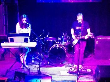 Liza & Ian getting into it! Pic by Paula Carino at the Bowery Electric NYC
