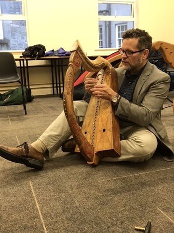 Trying out a beautiful Queen Mary Harp Replica

