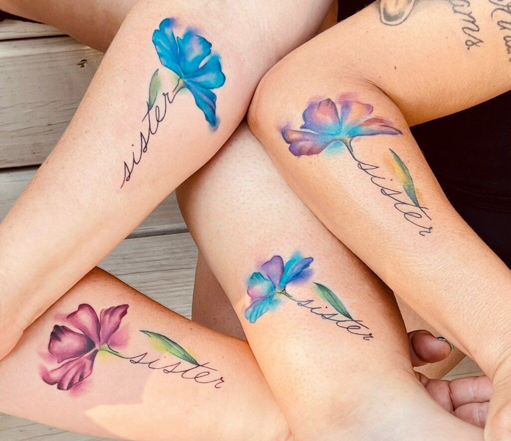 Matching minimalist flowers for sisters by Kelli Kikcio  Tattoogridnet