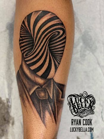 Optical Illusion Man by Ryan Cook at Lucky Bella Tattoos in North Little Rock

