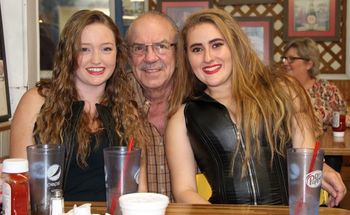 He couldn't help but get a picture with us Casie Glover, Richard Rodgers, and Samantha
