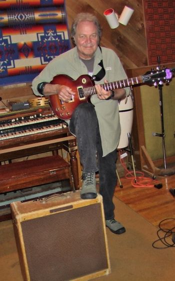 Paul_Hornsby_s_solo_albumTT_on_slideApril_3020162__641x1024
