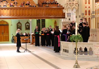 Bernie Sherlock conducts New Dublin Voices at the TWO CITIES concert in St Malachy's Church, Belfast, on 28/1/23. Photographer Vincent McLaughlin
