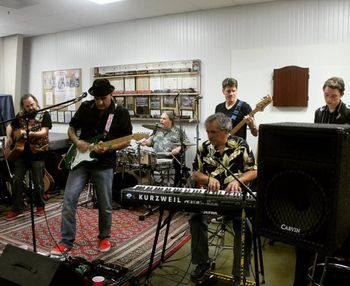 AGNTB1 From left: Matt Retz, Dave Manoucheri, Kevin Mooney, Eric Rosander (back) Rob Sabino and Ben Retz. The Ain't Got No Time (Rock and Blues) Band
