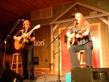 On stage with Geoff Achison at Fur Peace Station, Pomeroy OH
