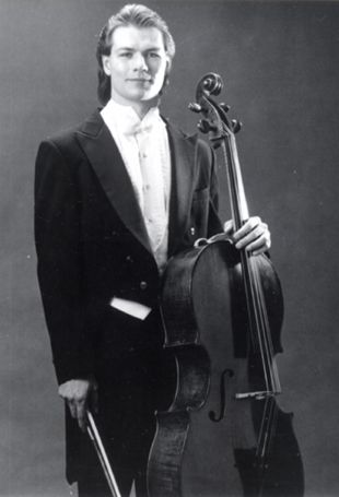 Cellist, Daniel Gaisford Publicity photos 1706 Matteo Goffriller, the "Warburg"
