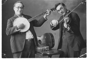 My great grandfather on the left
