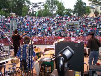 Damian Knapp Blues Band Live in front of thousands
