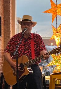 Les Kerr at 3 Girls Burgers and Fries, Centerville, Tennessee