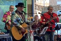 Les Kerr on Grinders Switch Radio Hour Christmas Special!