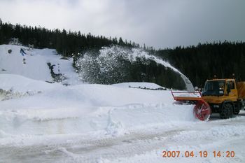 Opening Up Jobsite (19Apr2007)
