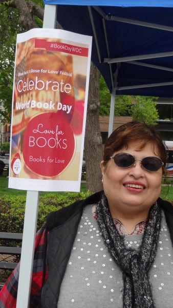 Author Dr.Afshan Hashmi Author Dr.Afshan Hashmi at Washington Dc celebrating her love for books with roses in Book Fair!!!
