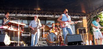 Scott Skirving & Skyward at ThunderFest
