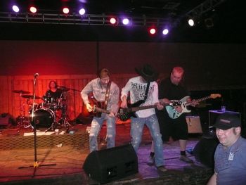 Playing with Jo Hikk at Spurs in Grand Prairie Alberta Photo by Nancy
