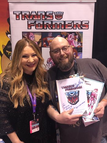 C2E2 #samanthanewark #jemandtheholograms #transformers #popculture

